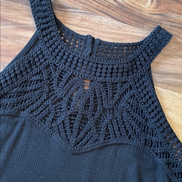 NWOT Torrid crochet detail high neck tank top size 2 2x 18 20 - Picture 2 of 4